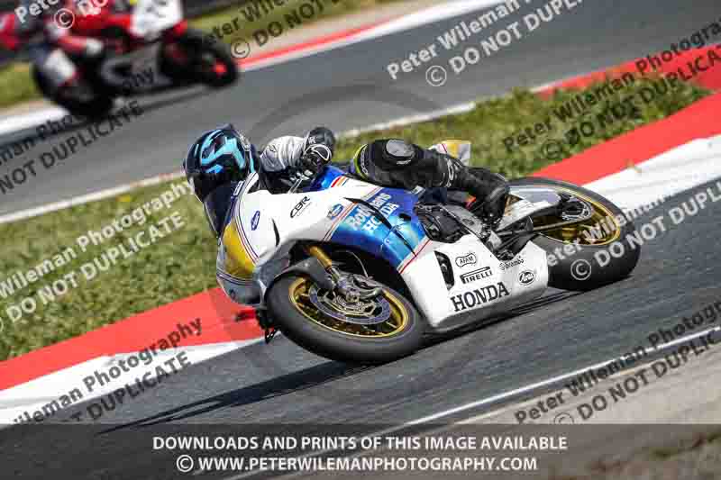 cadwell no limits trackday;cadwell park;cadwell park photographs;cadwell trackday photographs;enduro digital images;event digital images;eventdigitalimages;navarra;no limits trackdays;peter wileman photography;racing digital images;trackday digital images;trackday photos